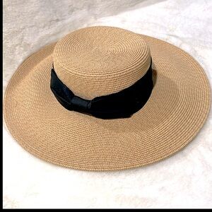 Sun Shade Round Hat. Black Tie Ribbon